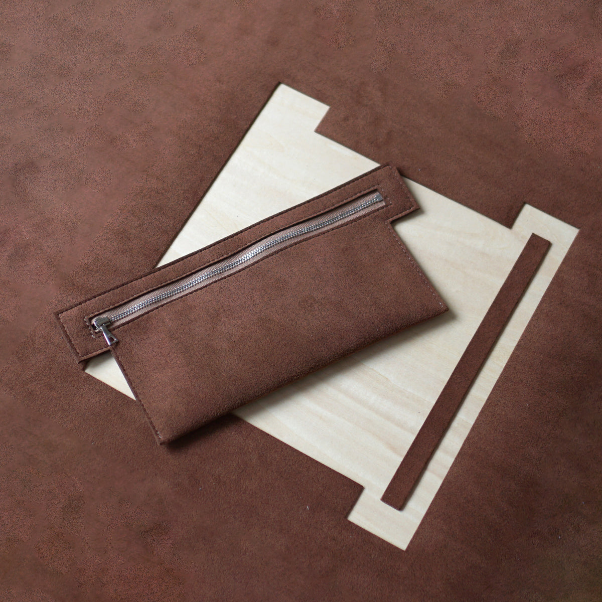 T-POUCH / P